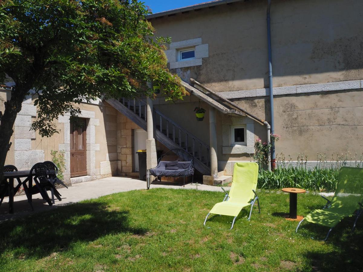 Le Gite Du Haut Châtillon-la-Palud エクステリア 写真
